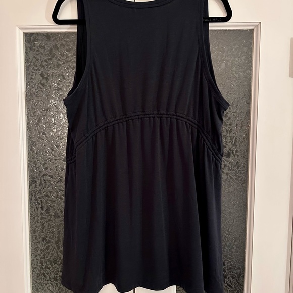 Athleta Crewneck Yoga Top - Picture 2 of 4